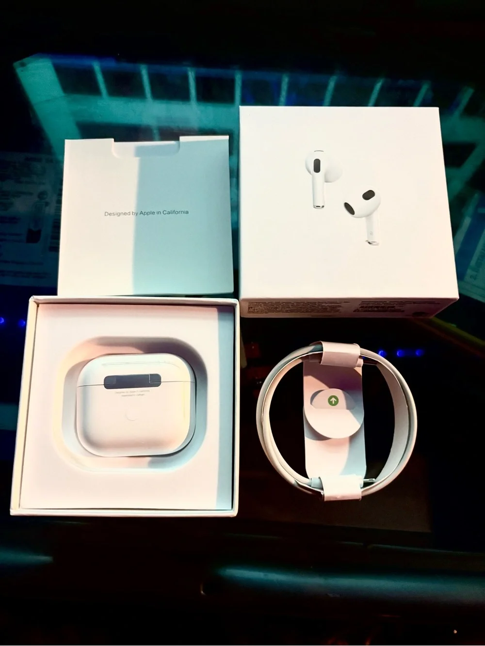 Apple AirPods Pro Wireless Earbuds in White